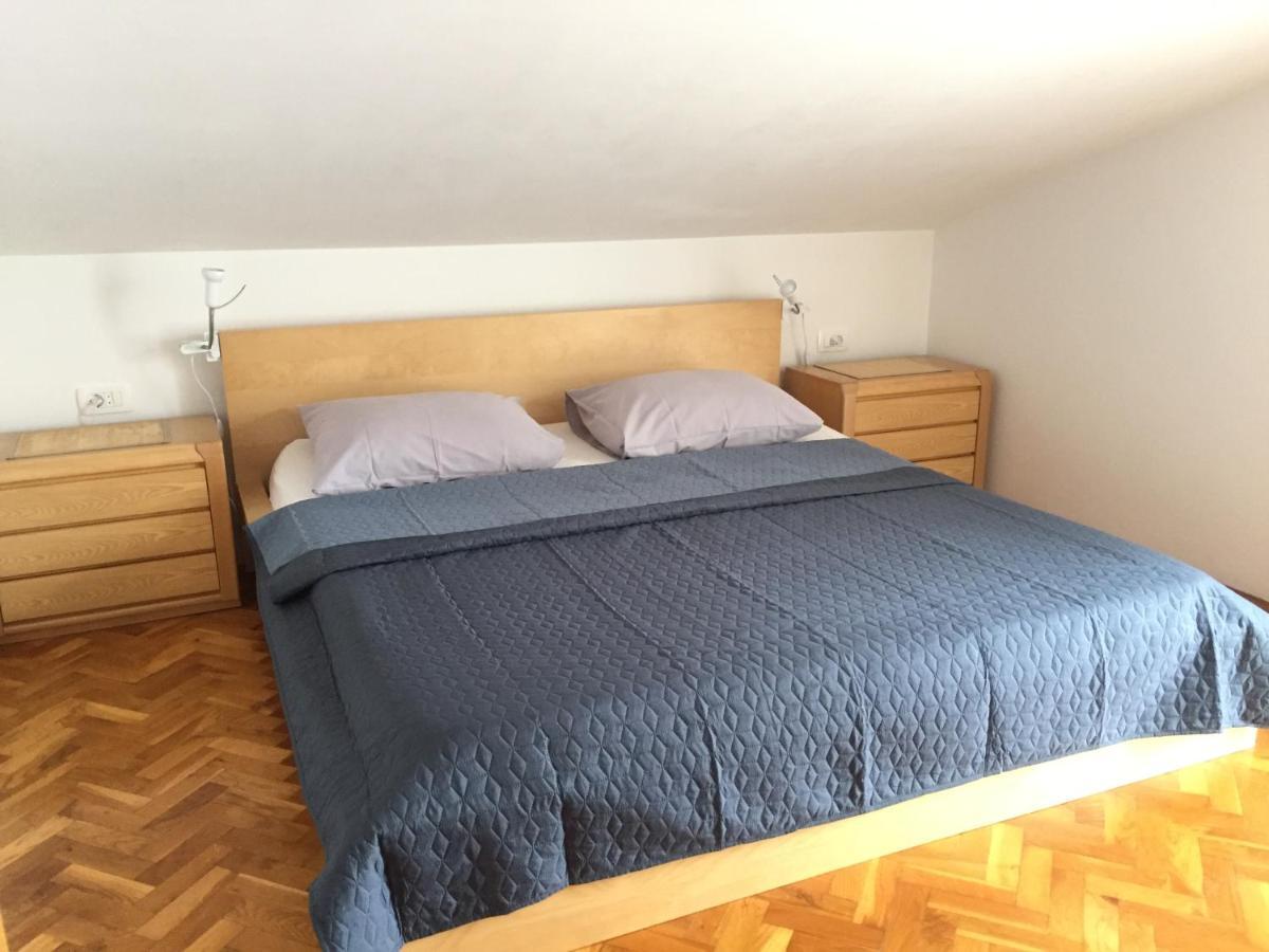 Apartmani Mateo オミシュ エクステリア 写真